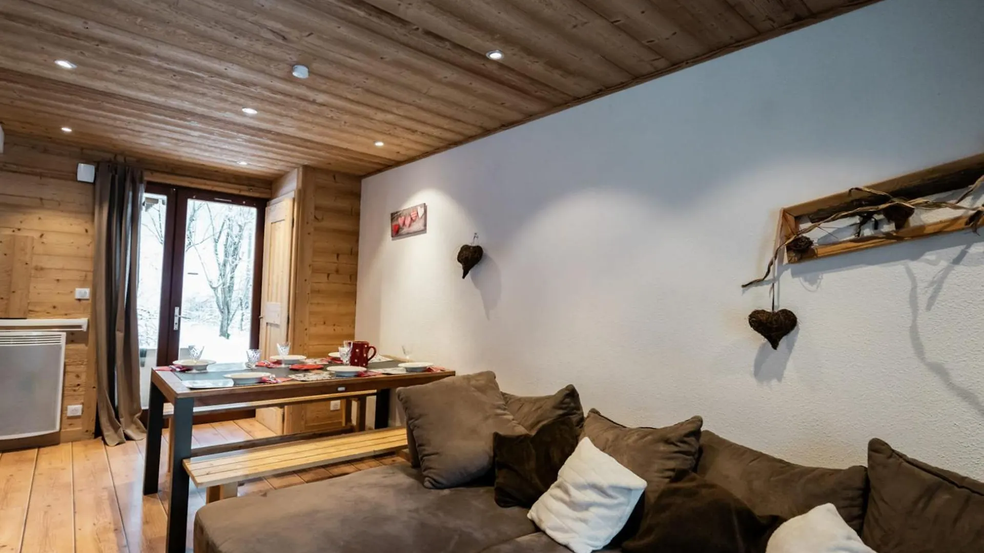 Apartment Bel Appartement 3 Pieces Avec Balcon, Proche Centre Chatel, Parking Et Connexion Wifi - Fr-1-676-119