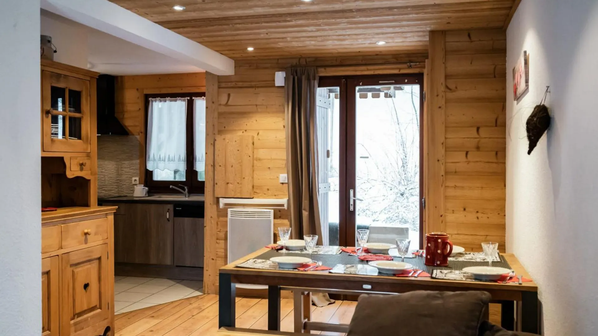 Bel Appartement 3 Pieces Avec Balcon, Proche Centre Chatel, Parking Et Connexion Wifi - Fr-1-676-119 0*, Chatel France